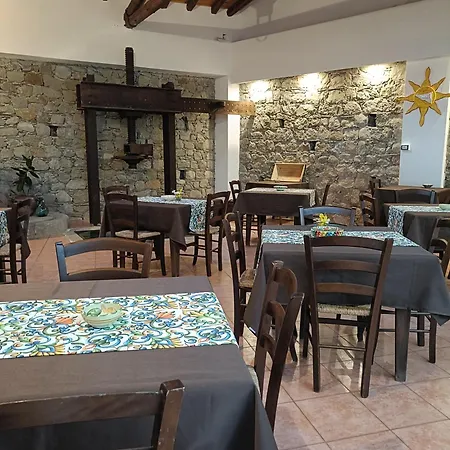 Diffuso Borgo Da Sara فندق