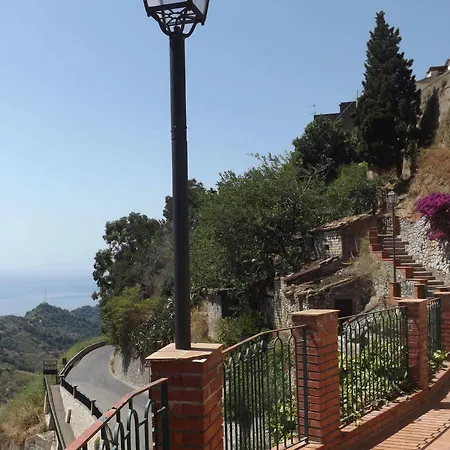 Hotel Diffuso Borgo Da Sara Gallodoro