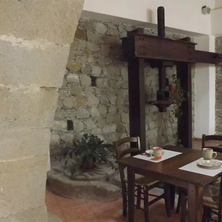 Hotel Diffuso Borgo Da Sara 3*