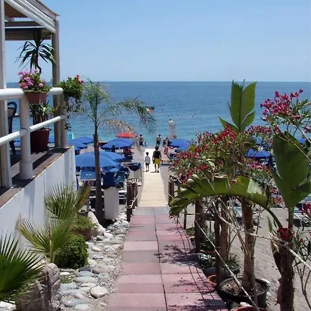 Diffuso Borgo Da Sara 3*