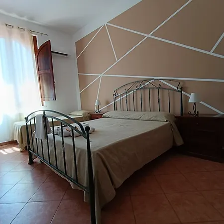 Diffuso Borgo Da Sara מלון