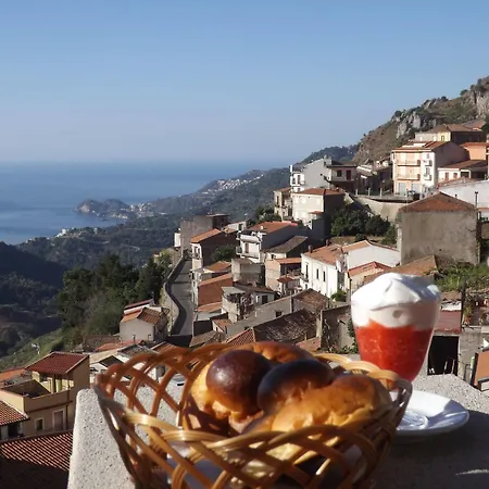 Diffuso Borgo Da Sara מלון 3*