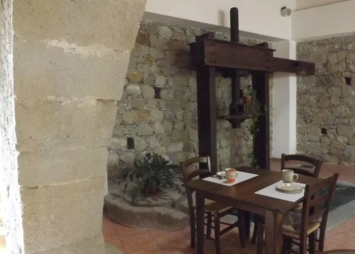 Hotel Diffuso Borgo Da Sara 3*