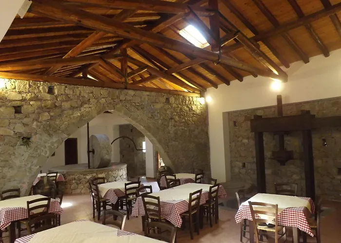 Hotel Diffuso Borgo Da Sara