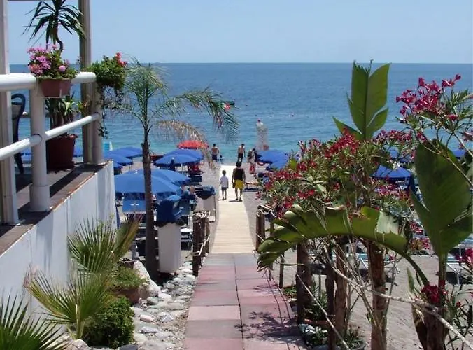 Diffuso Borgo Da Sara 3*